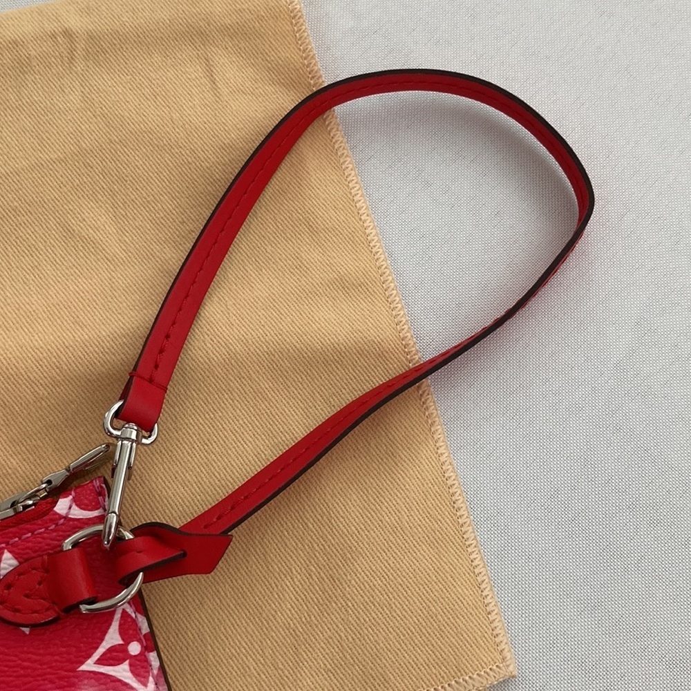 Nwot Louis Vuitton Escale Neverfull MM Pochette - Picture 9 of 10